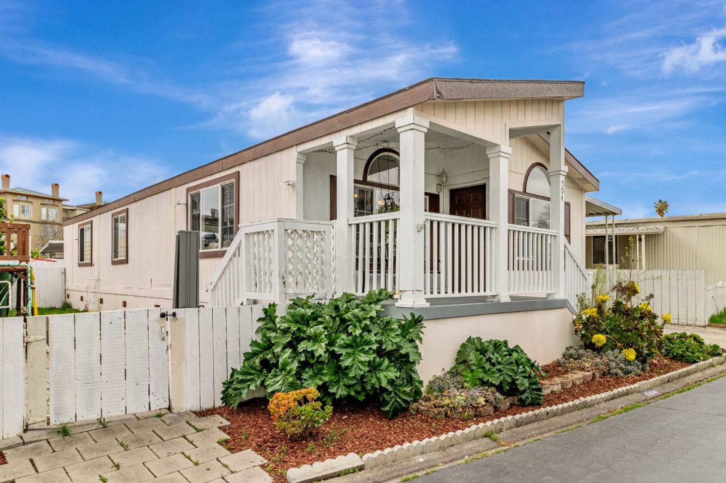 Detail Gallery Image 2 of 24 For 504 Summerland Dr #504,  San Jose,  CA 95134 - 3 Beds | 2 Baths
