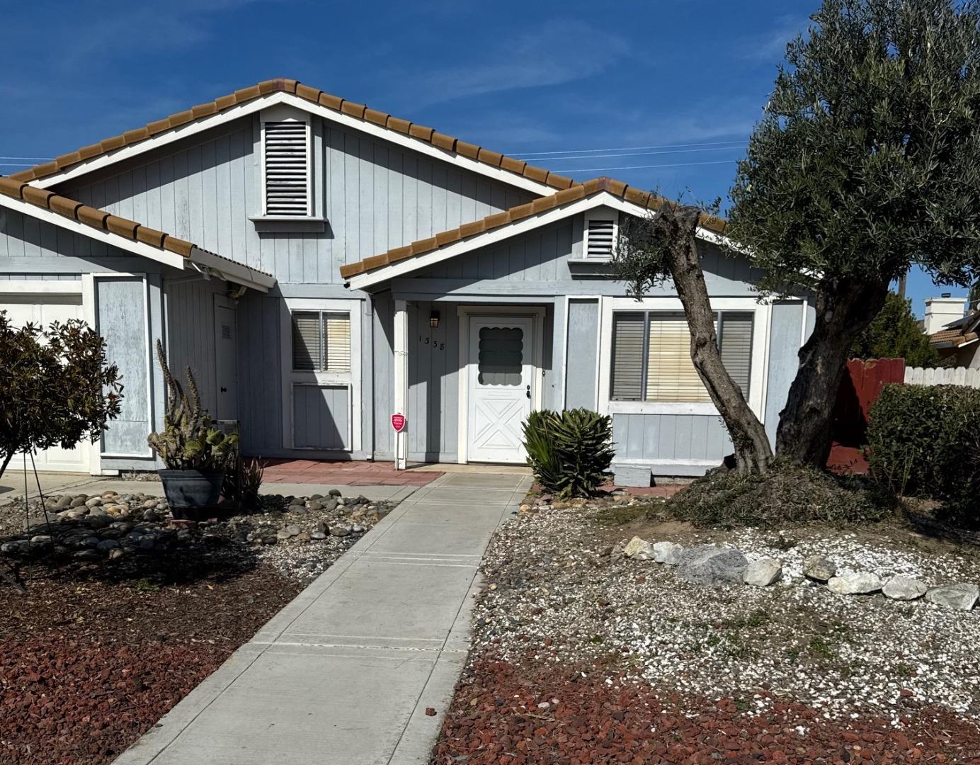 Detail Gallery Image 2 of 8 For 1338 Quail St, Los Banos,  CA 93635 - 2 Beds | 1 Baths