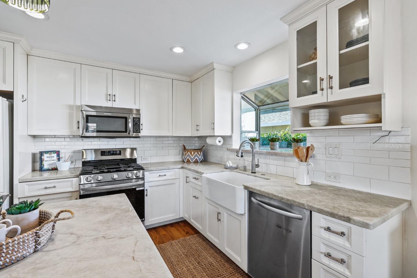 Detail Gallery Image 16 of 41 For 306 Frederick St, Santa Cruz,  CA 95062 - 3 Beds | 2 Baths