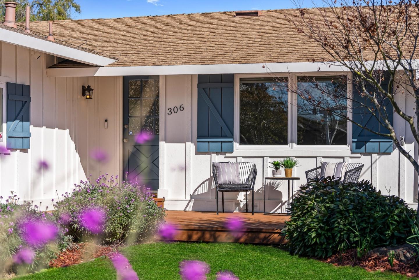 Detail Gallery Image 5 of 41 For 306 Frederick St, Santa Cruz,  CA 95062 - 3 Beds | 2 Baths