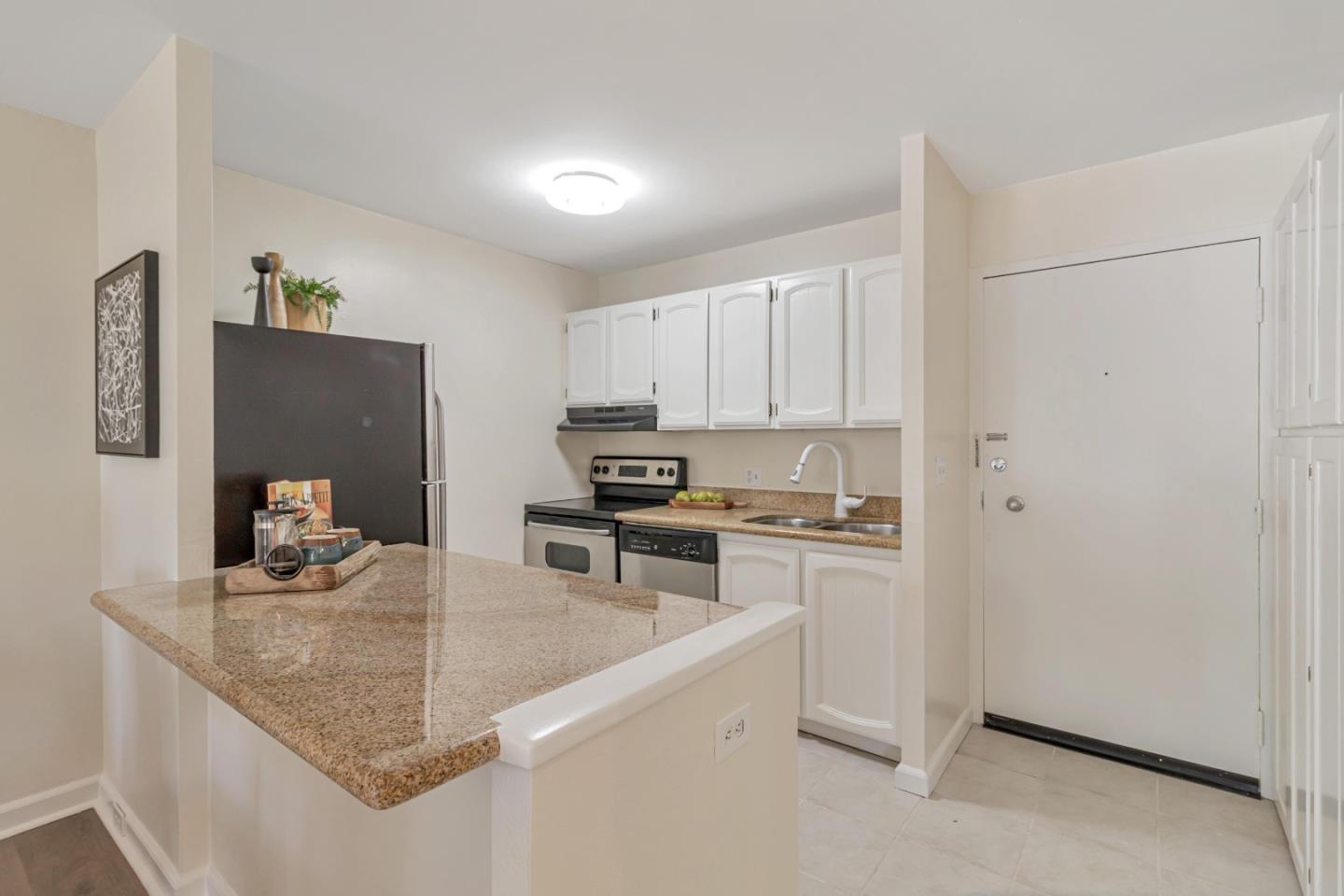 Detail Gallery Image 11 of 35 For 1700 Civic Center Dr #204,  Santa Clara,  CA 95050 - 1 Beds | 1 Baths