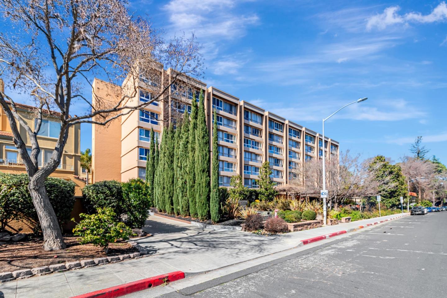 Detail Gallery Image 2 of 35 For 1700 Civic Center Dr #204,  Santa Clara,  CA 95050 - 1 Beds | 1 Baths