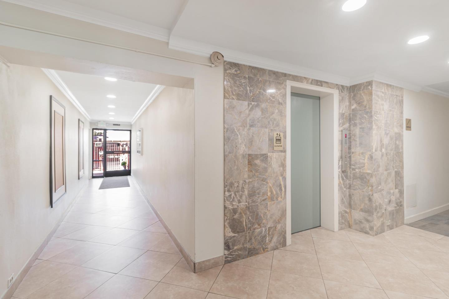 Detail Gallery Image 32 of 35 For 1700 Civic Center Dr #204,  Santa Clara,  CA 95050 - 1 Beds | 1 Baths