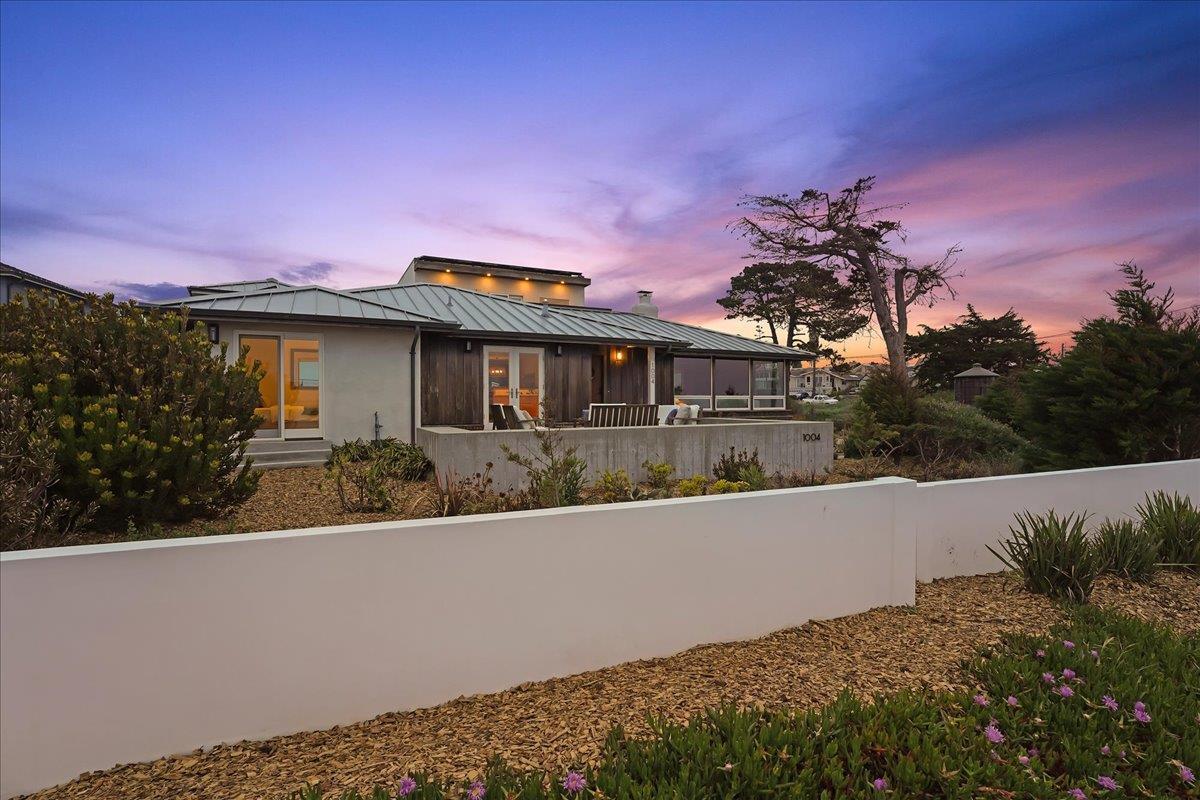Detail Gallery Image 45 of 50 For 1004 W Cliff Dr, Santa Cruz,  CA 95060 - 6 Beds | 5 Baths
