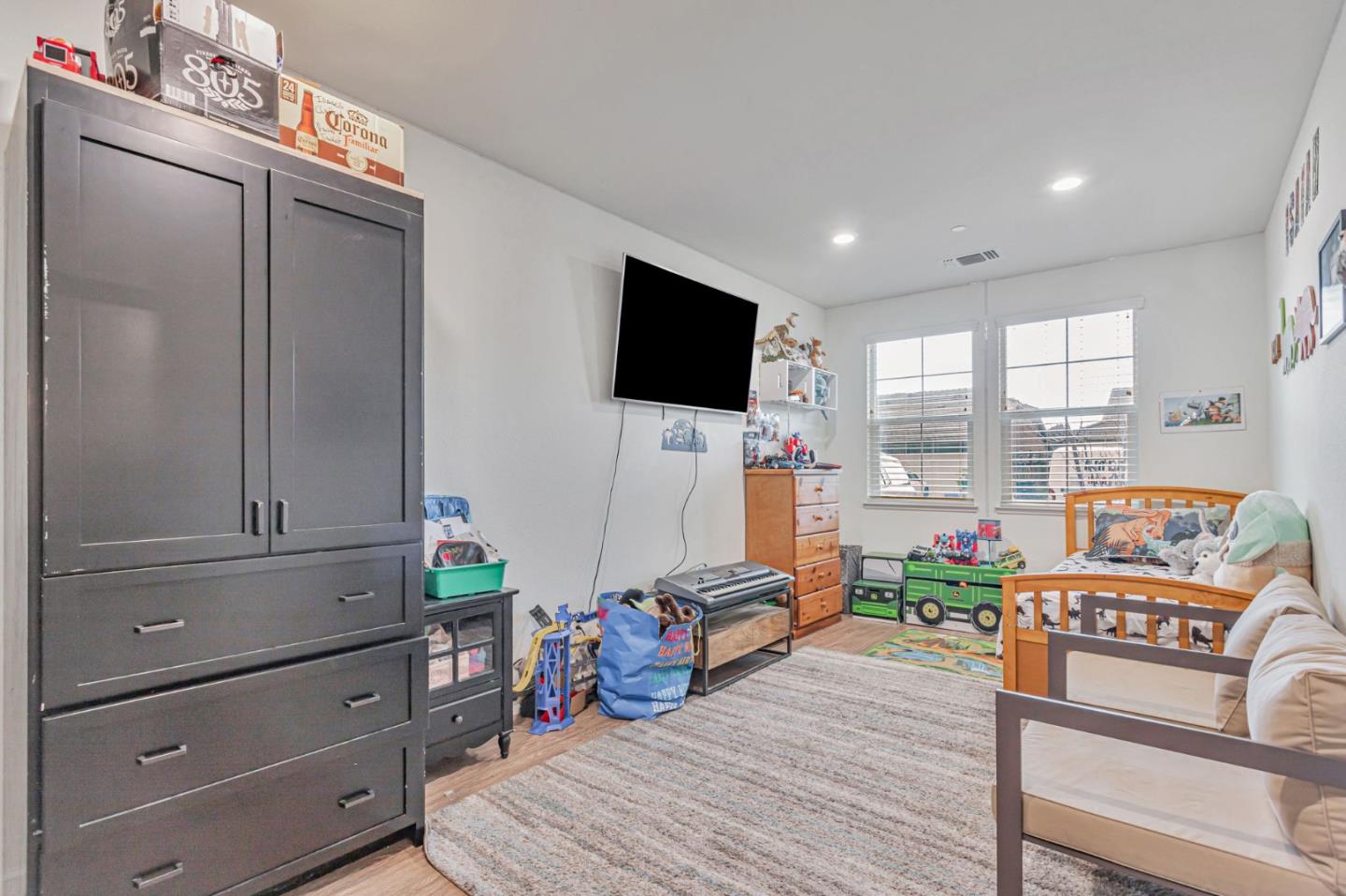 Detail Gallery Image 20 of 62 For 1254 Steinbeck Dr, Hollister,  CA 95023 - 4 Beds | 2 Baths