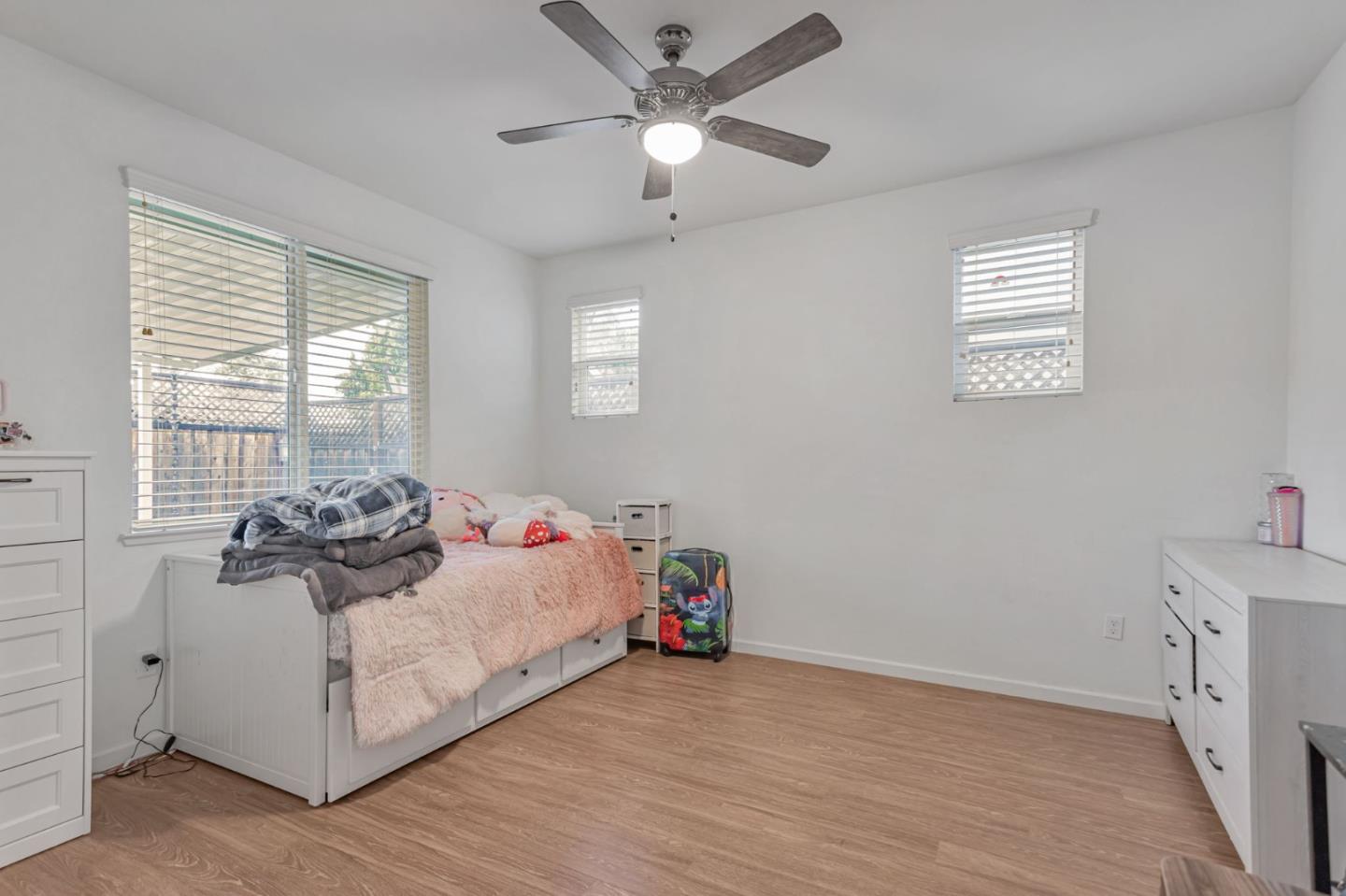 Detail Gallery Image 27 of 62 For 1254 Steinbeck Dr, Hollister,  CA 95023 - 4 Beds | 2 Baths