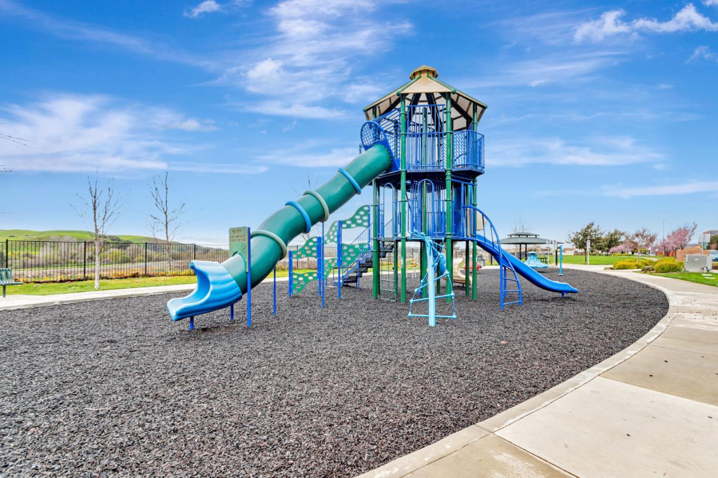 Detail Gallery Image 58 of 62 For 1254 Steinbeck Dr, Hollister,  CA 95023 - 4 Beds | 2 Baths