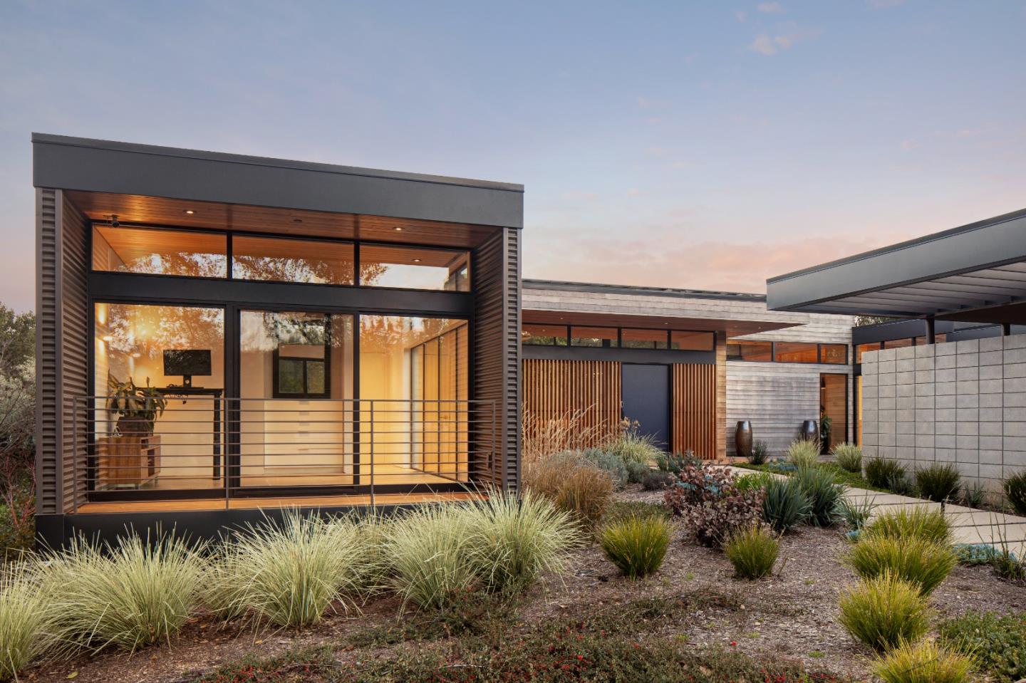 Detail Gallery Image 1 of 18 For 93 Broadacres Rd, Atherton,  CA 94027 - 3 Beds | 4/1 Baths