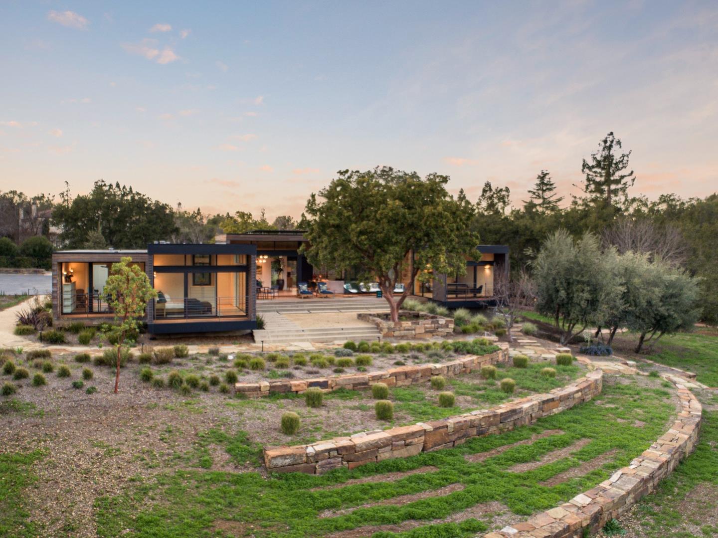 Detail Gallery Image 16 of 18 For 93 Broadacres Rd, Atherton,  CA 94027 - 3 Beds | 4/1 Baths