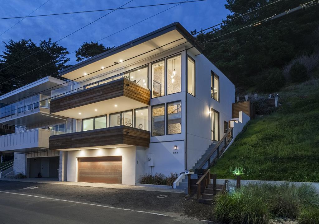 Detail Gallery Image 2 of 46 For 544 Beach Dr, Aptos,  CA 95003 - 4 Beds | 3 Baths