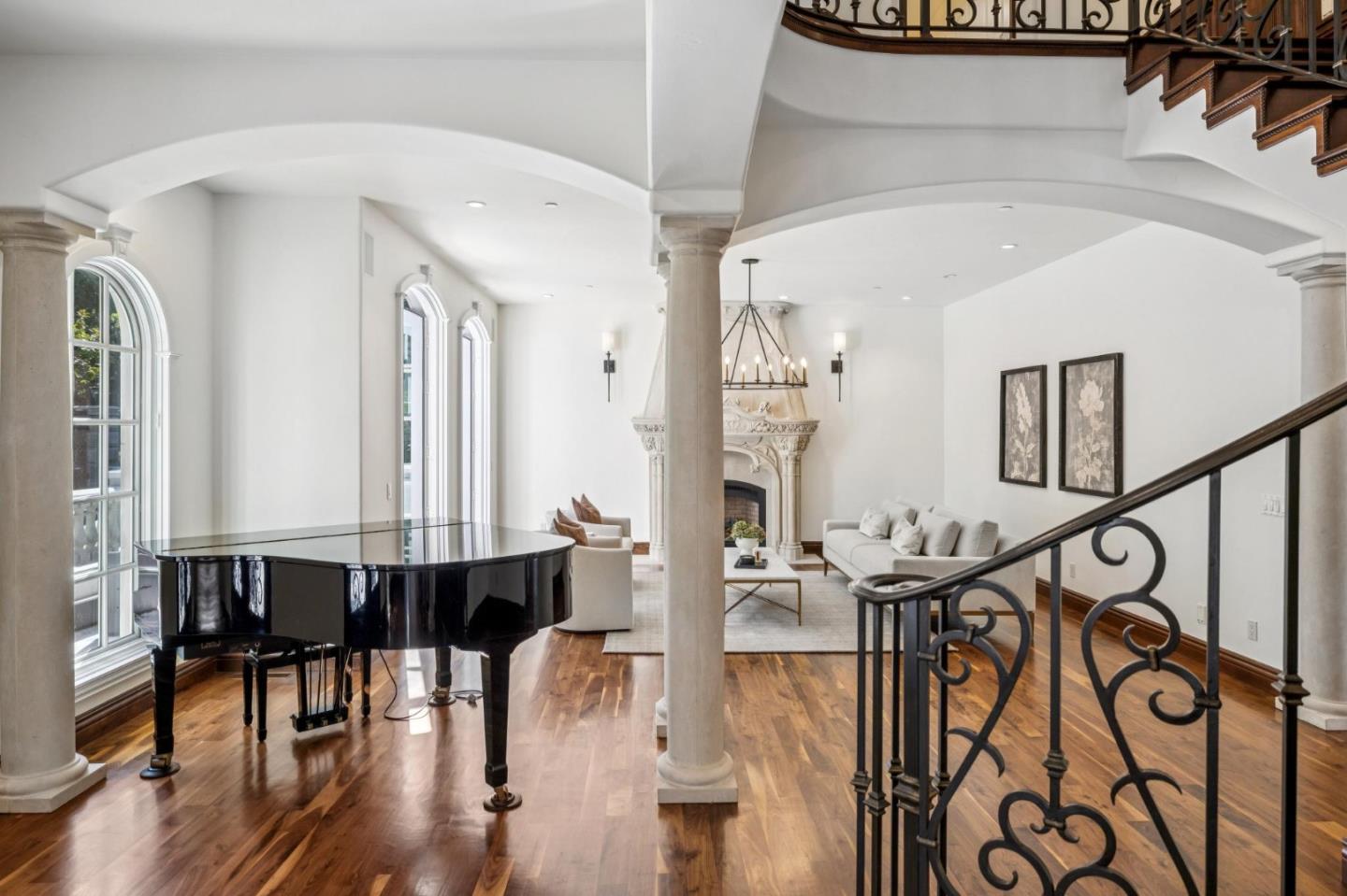 Detail Gallery Image 13 of 108 For 15253 Montalvo Rd, Saratoga,  CA 95070 - 5 Beds | 5/1 Baths