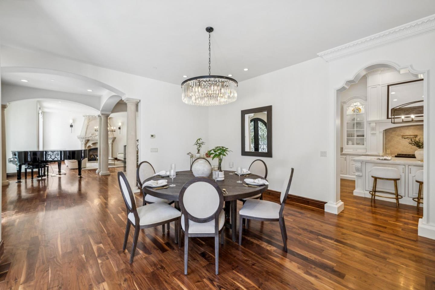 Detail Gallery Image 18 of 108 For 15253 Montalvo Rd, Saratoga,  CA 95070 - 5 Beds | 5/1 Baths