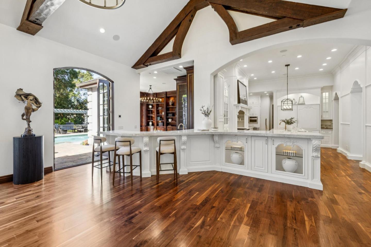 Detail Gallery Image 31 of 108 For 15253 Montalvo Rd, Saratoga,  CA 95070 - 5 Beds | 5/1 Baths