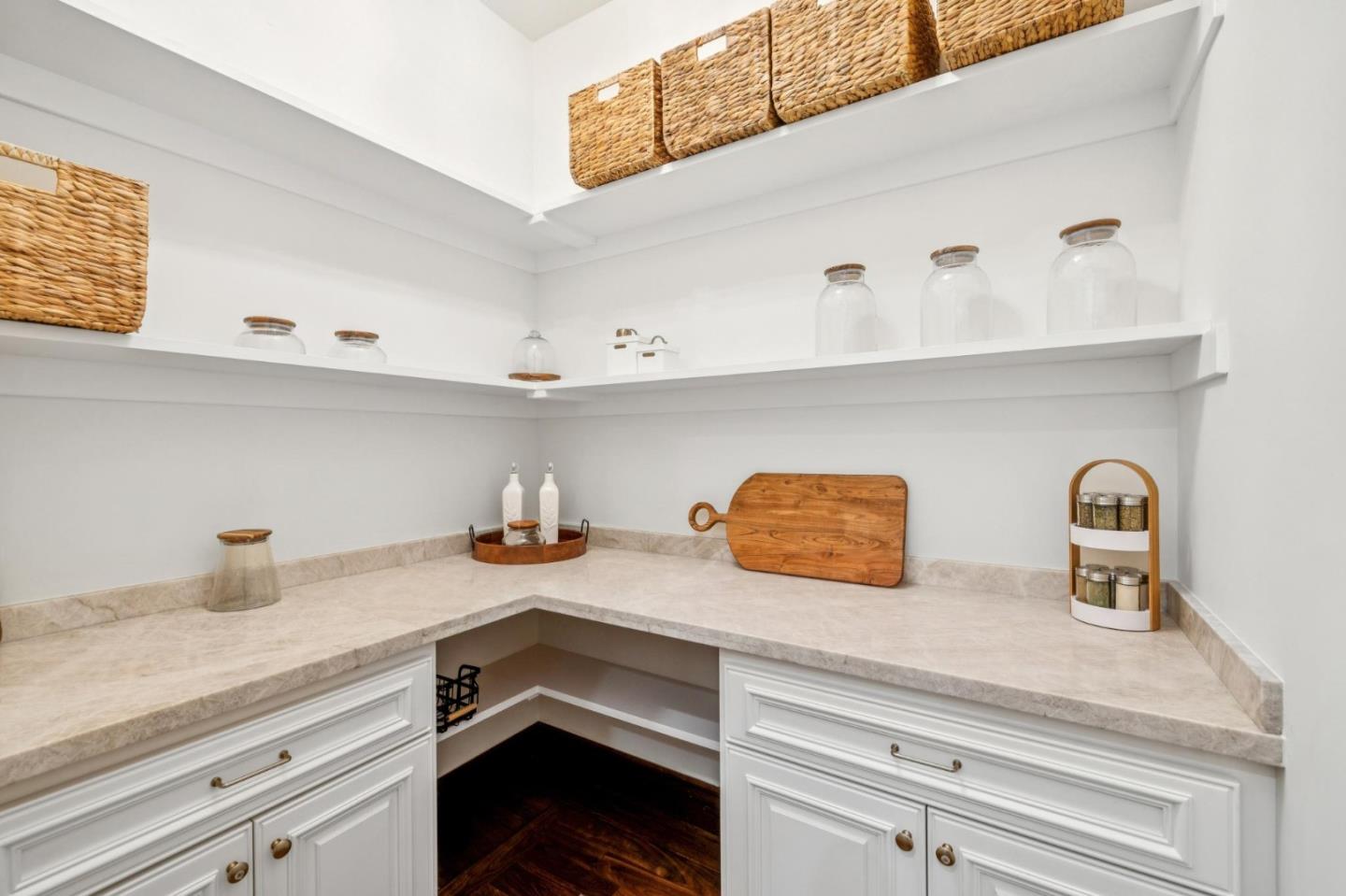 Detail Gallery Image 38 of 108 For 15253 Montalvo Rd, Saratoga,  CA 95070 - 5 Beds | 5/1 Baths