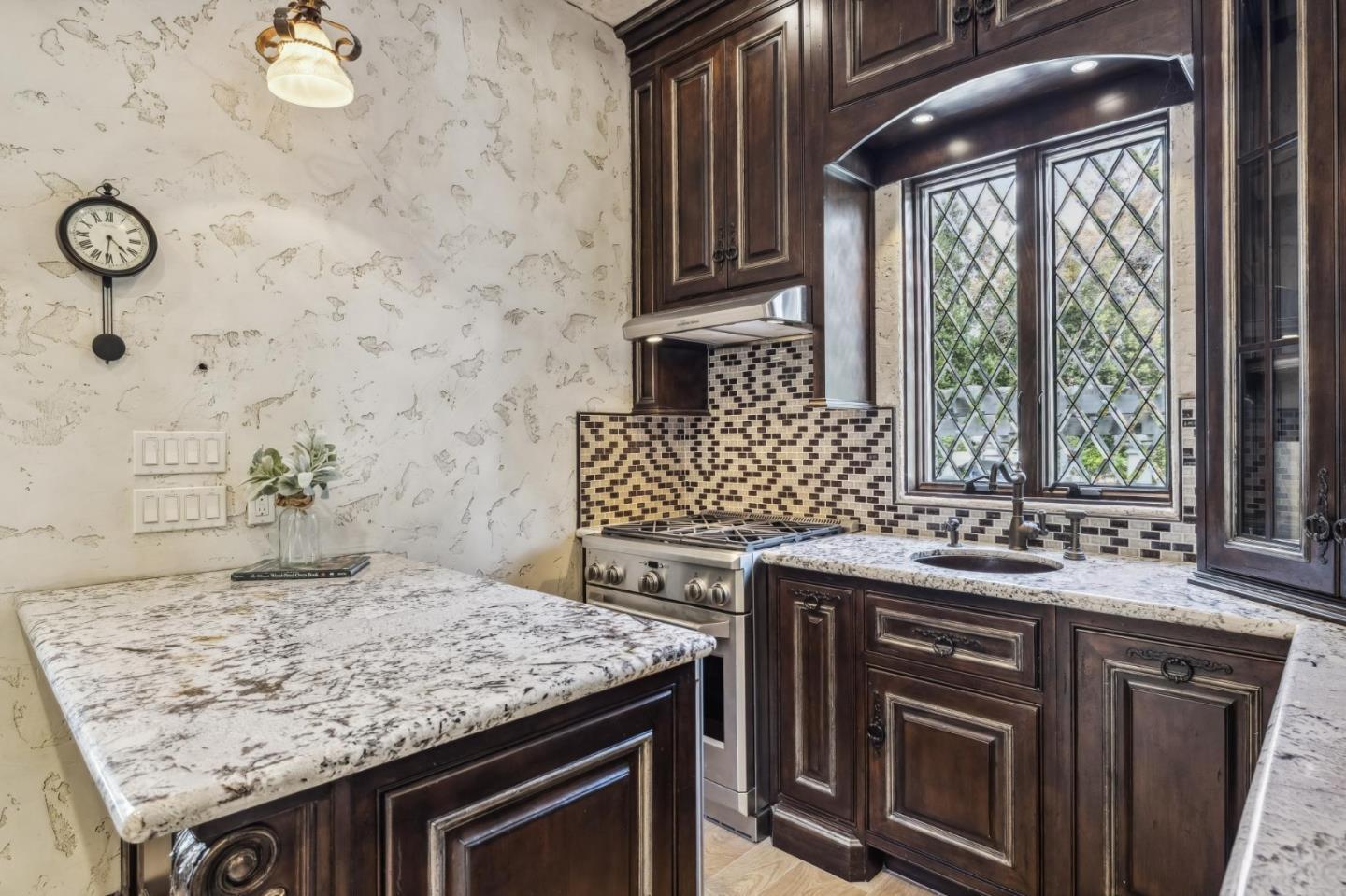 Detail Gallery Image 66 of 108 For 15253 Montalvo Rd, Saratoga,  CA 95070 - 5 Beds | 5/1 Baths