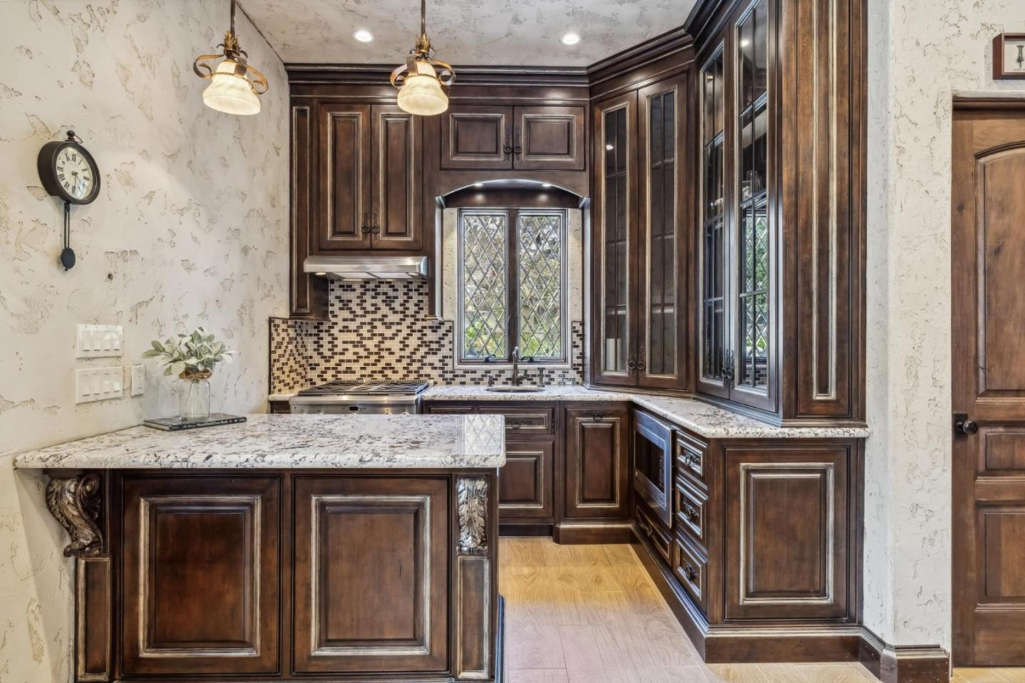 Detail Gallery Image 67 of 108 For 15253 Montalvo Rd, Saratoga,  CA 95070 - 5 Beds | 5/1 Baths