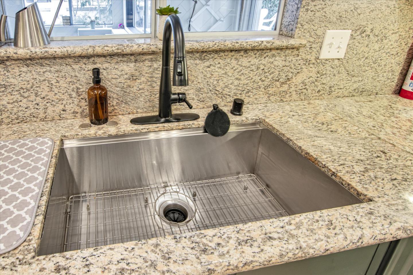 Detail Gallery Image 19 of 32 For 3942 Catamarca Dr, San Diego,  CA 92124 - 3 Beds | 2/1 Baths