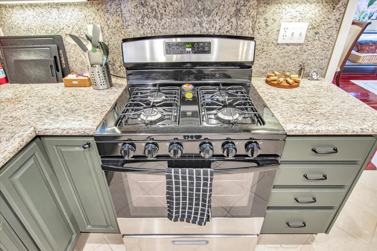 Detail Gallery Image 20 of 32 For 3942 Catamarca Dr, San Diego,  CA 92124 - 3 Beds | 2/1 Baths
