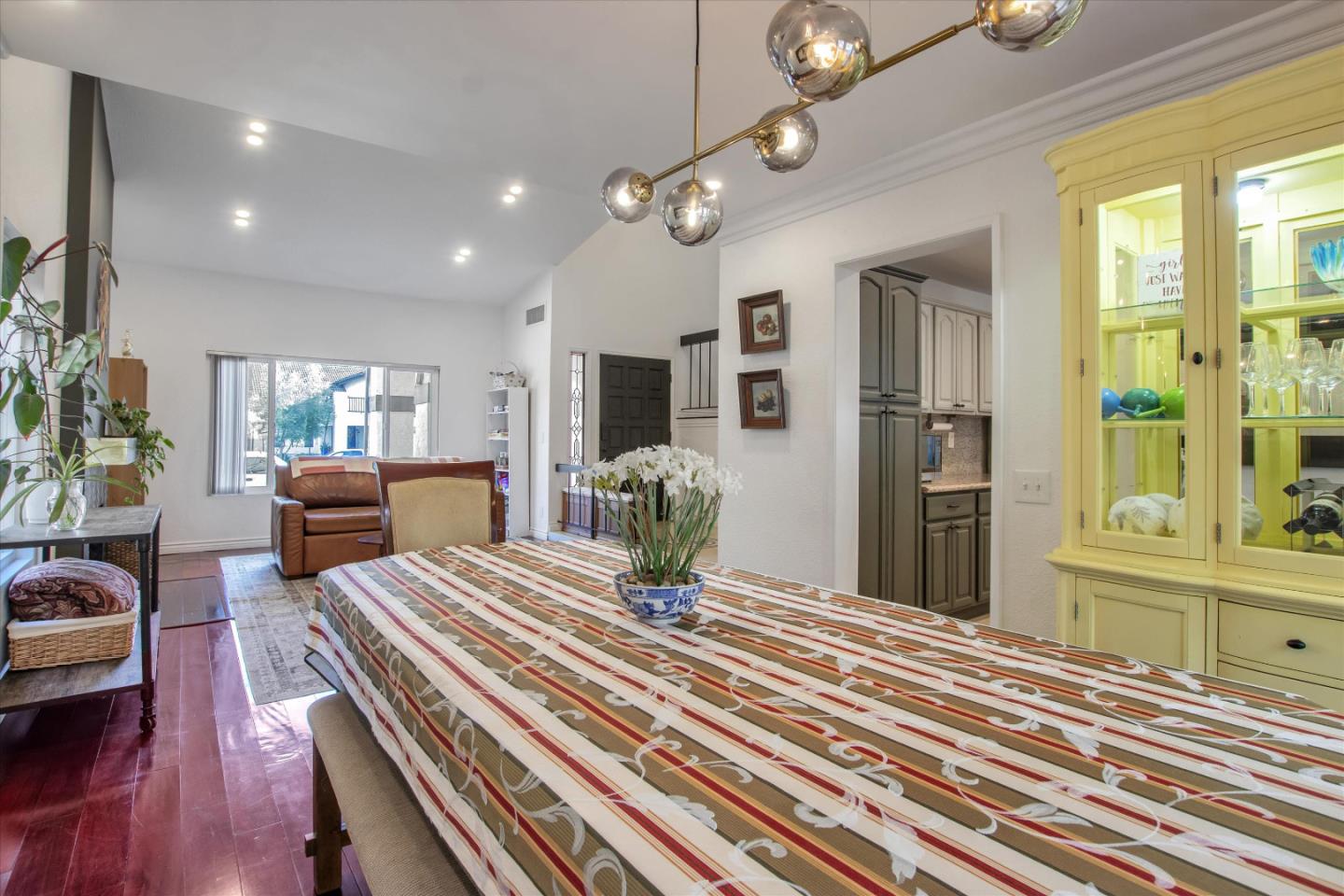 Detail Gallery Image 24 of 32 For 3942 Catamarca Dr, San Diego,  CA 92124 - 3 Beds | 2/1 Baths