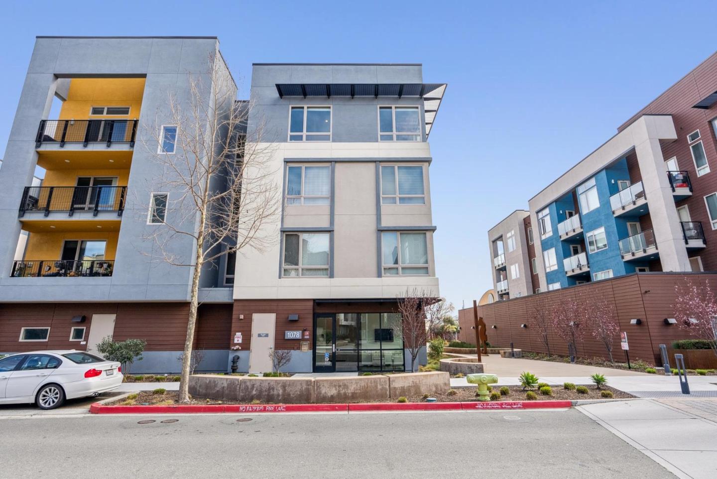 Detail Gallery Image 2 of 59 For 1078 Foster Square Ln #401,  Foster City,  CA 94404 - 3 Beds | 2 Baths