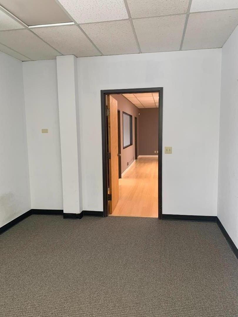 Detail Gallery Image 3 of 12 For 1200 Howard Ave #201,  Burlingame,  CA 94010 - – Beds | – Baths