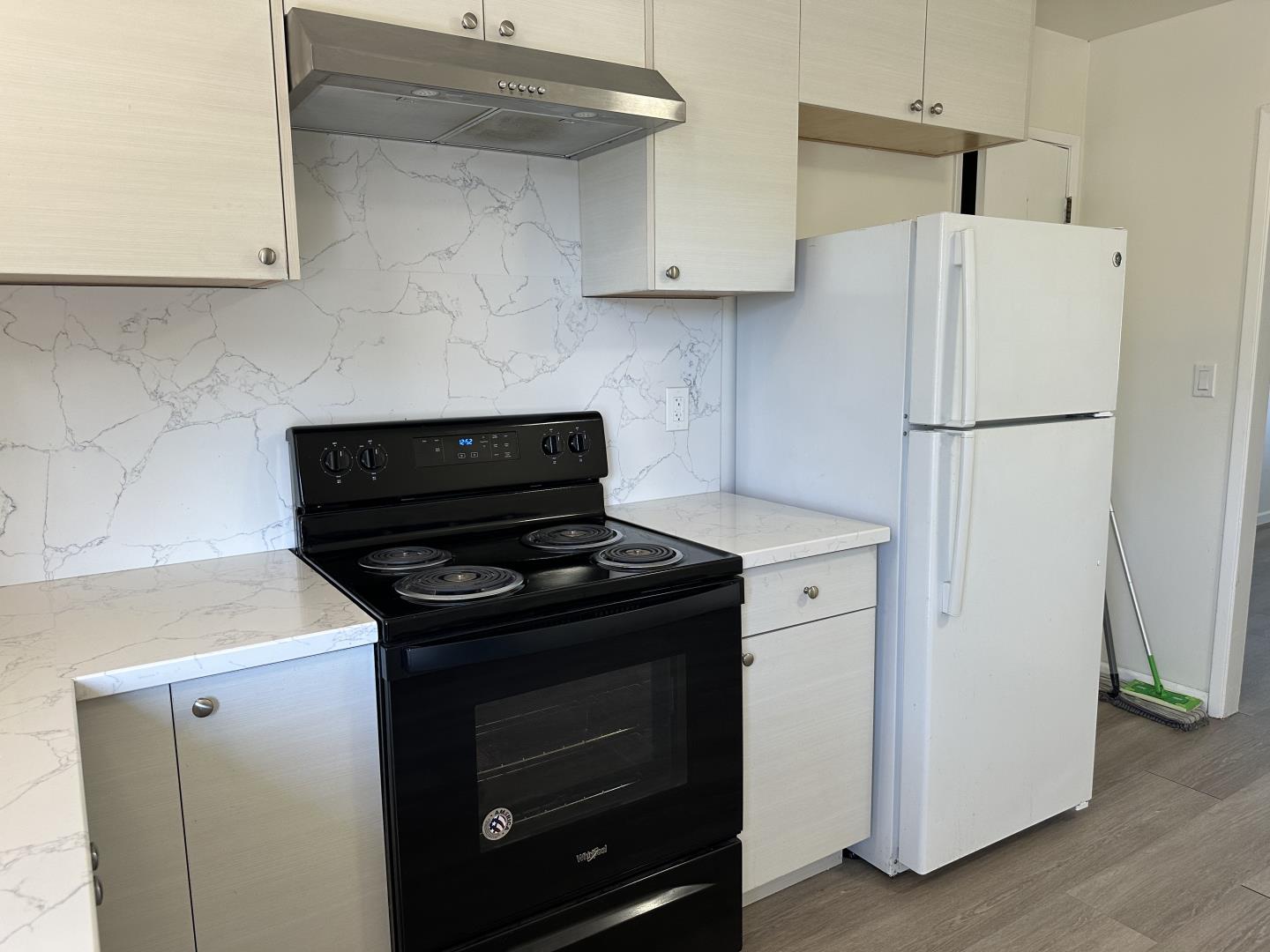 Detail Gallery Image 5 of 9 For 399 Dunster Dr, Campbell,  CA 95008 - 2 Beds | 1 Baths