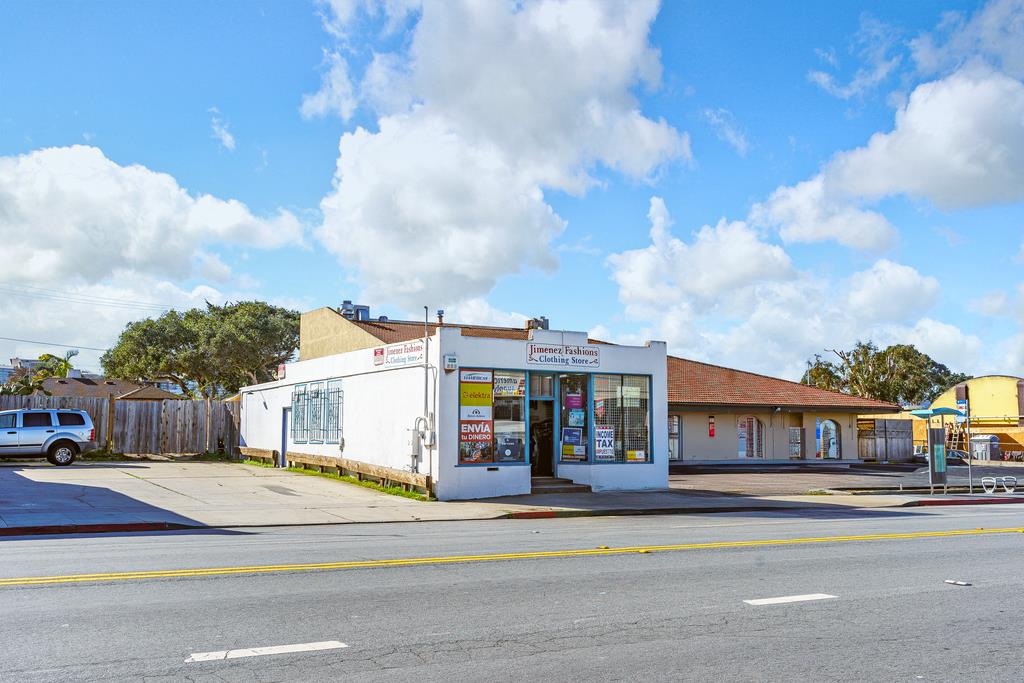 Detail Gallery Image 1 of 12 For 1034 Broadway Ave, Seaside,  CA 93955 - – Beds | – Baths