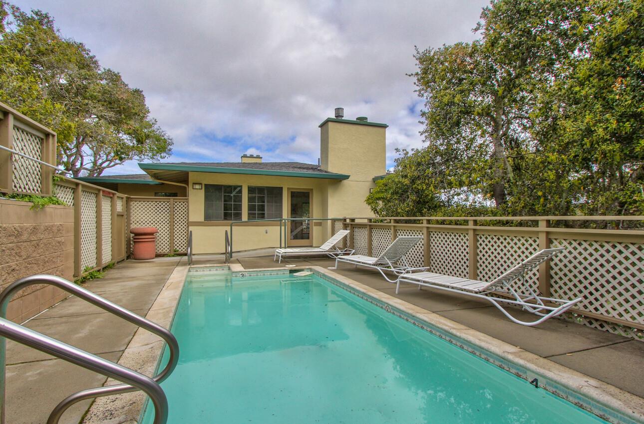 Detail Gallery Image 23 of 27 For 640 Pheasant Ridge Rd, Monterey,  CA 93940 - 2 Beds | 2 Baths