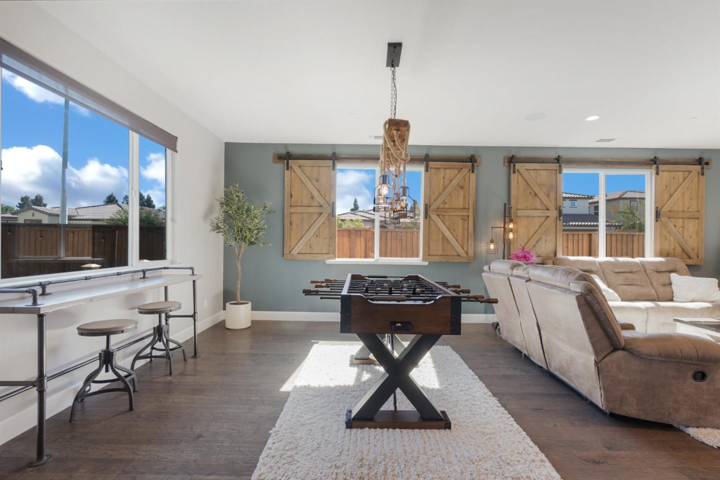 Detail Gallery Image 19 of 62 For 691 Toledo Dr, Hollister,  CA 95023 - 4 Beds | 2 Baths