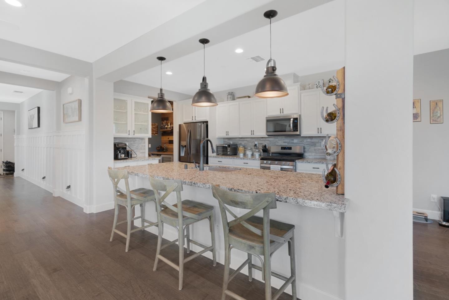Detail Gallery Image 21 of 62 For 691 Toledo Dr, Hollister,  CA 95023 - 4 Beds | 2 Baths