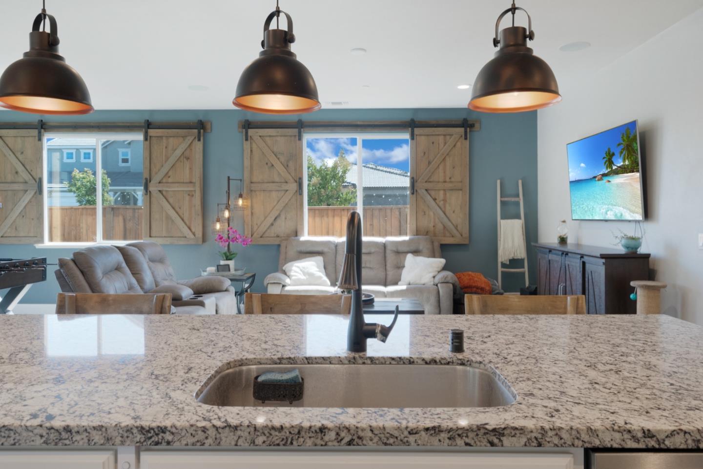 Detail Gallery Image 24 of 62 For 691 Toledo Dr, Hollister,  CA 95023 - 4 Beds | 2 Baths