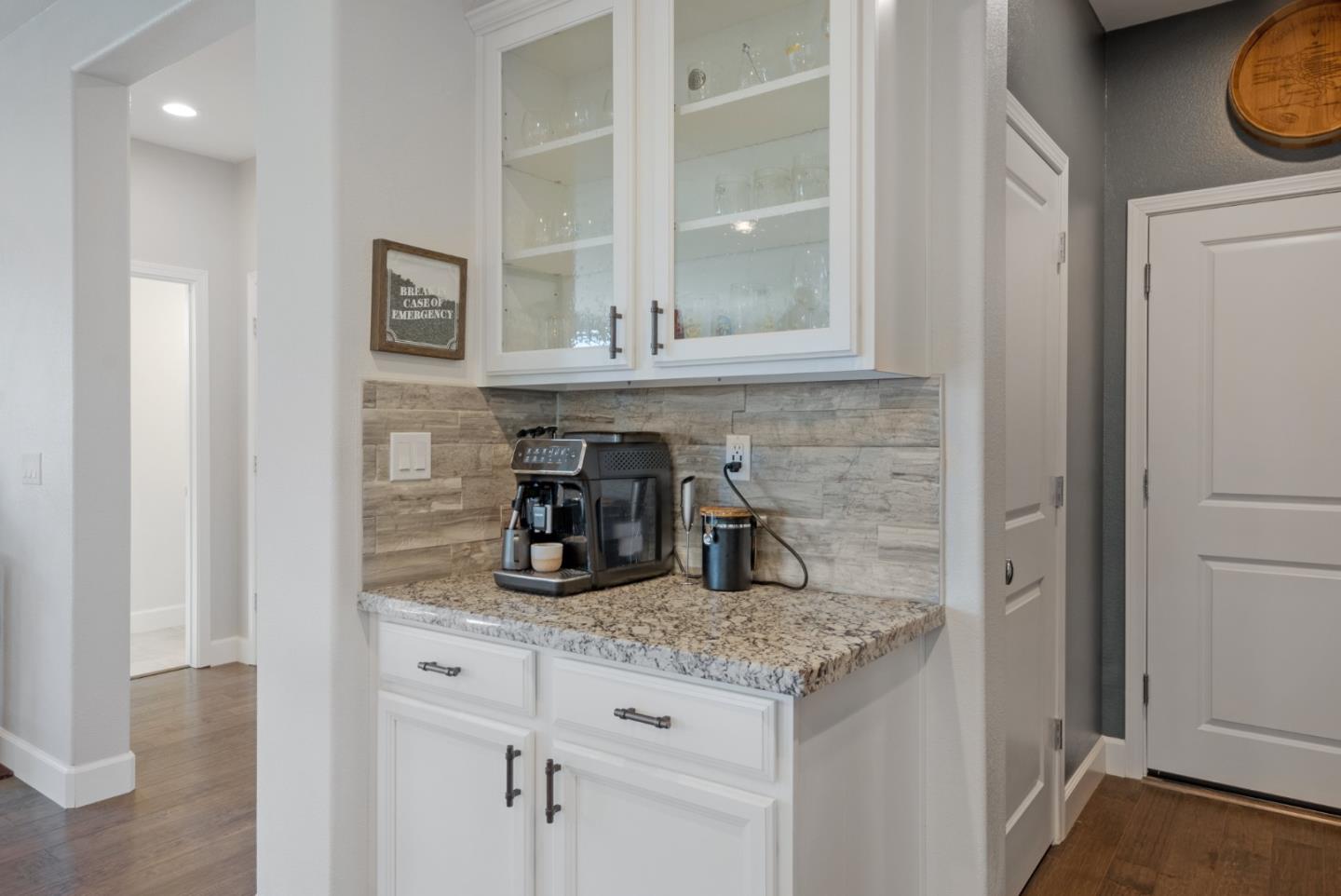 Detail Gallery Image 25 of 62 For 691 Toledo Dr, Hollister,  CA 95023 - 4 Beds | 2 Baths