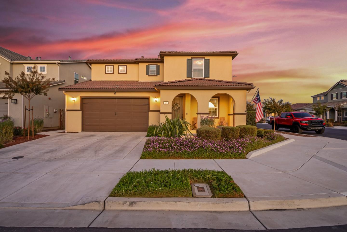 Detail Gallery Image 4 of 62 For 691 Toledo Dr, Hollister,  CA 95023 - 4 Beds | 2 Baths