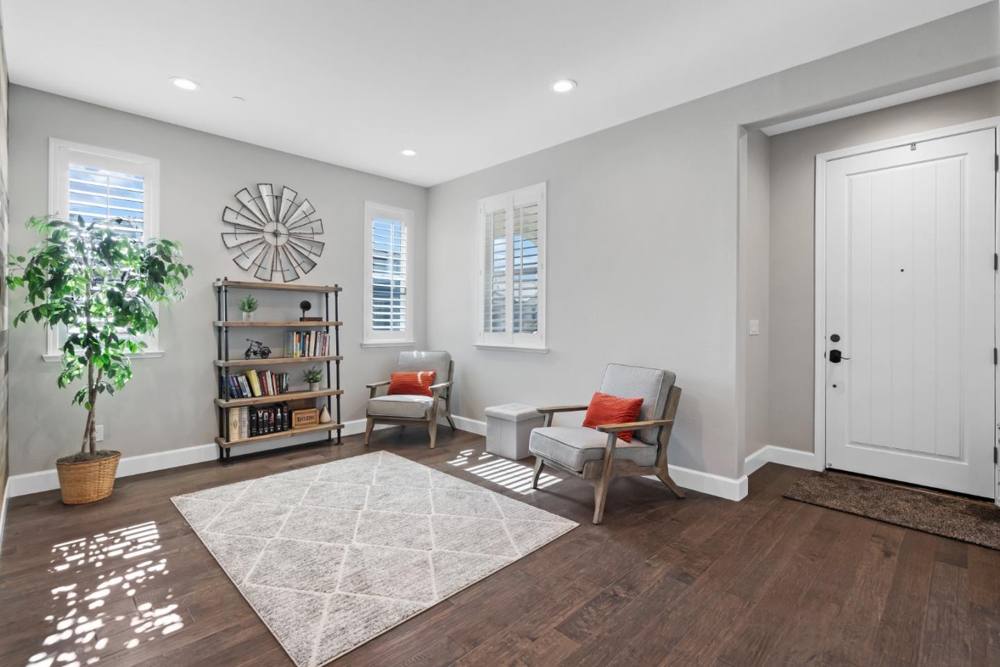 Detail Gallery Image 9 of 62 For 691 Toledo Dr, Hollister,  CA 95023 - 4 Beds | 2 Baths