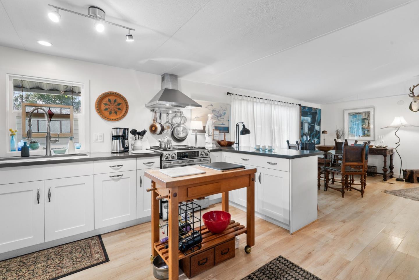 Detail Gallery Image 15 of 43 For 740 30th Ave #65,  Santa Cruz,  CA 95062 - 3 Beds | 2 Baths