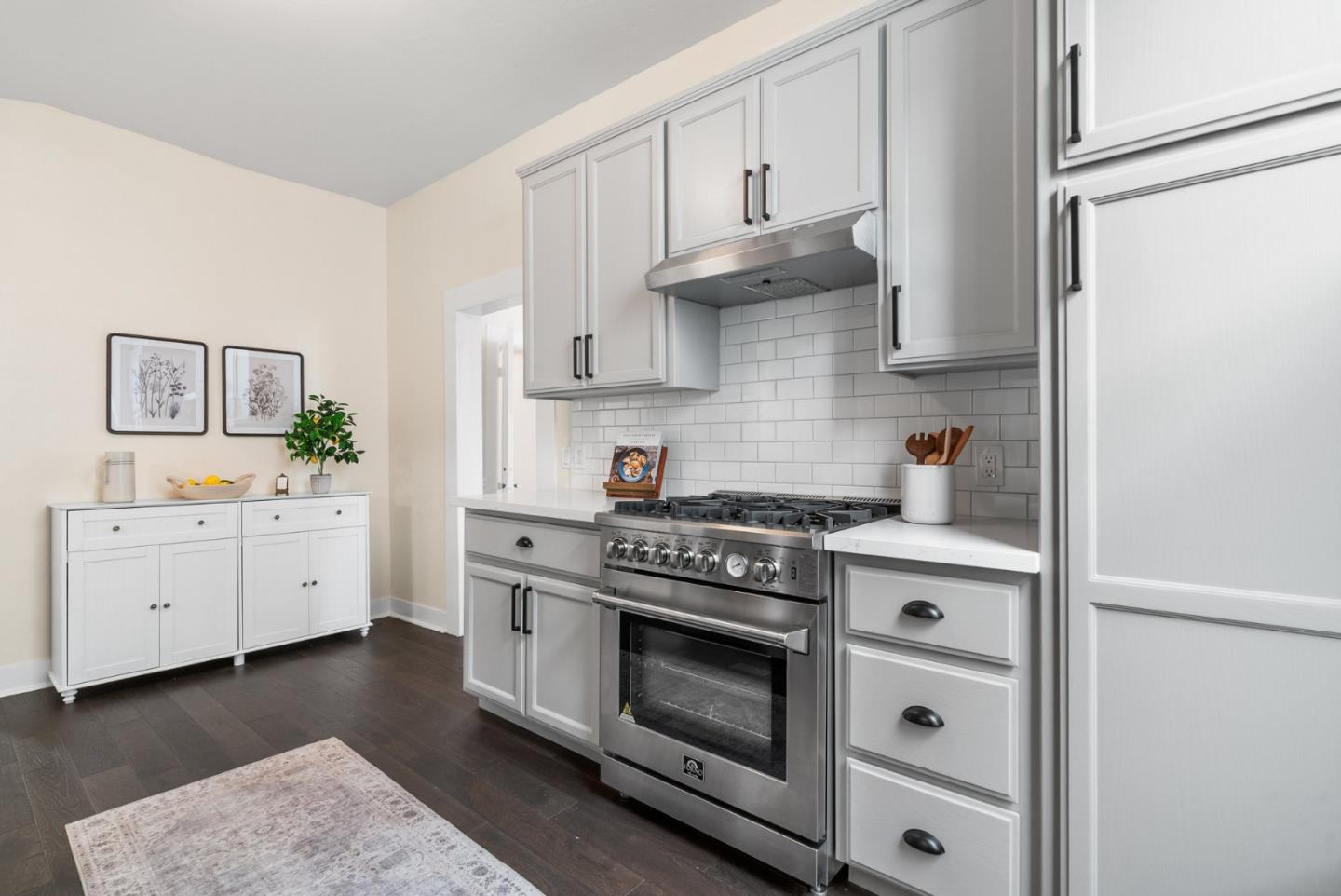 Detail Gallery Image 14 of 51 For 126 Cedar St, Santa Cruz,  CA 95060 - 3 Beds | 2 Baths