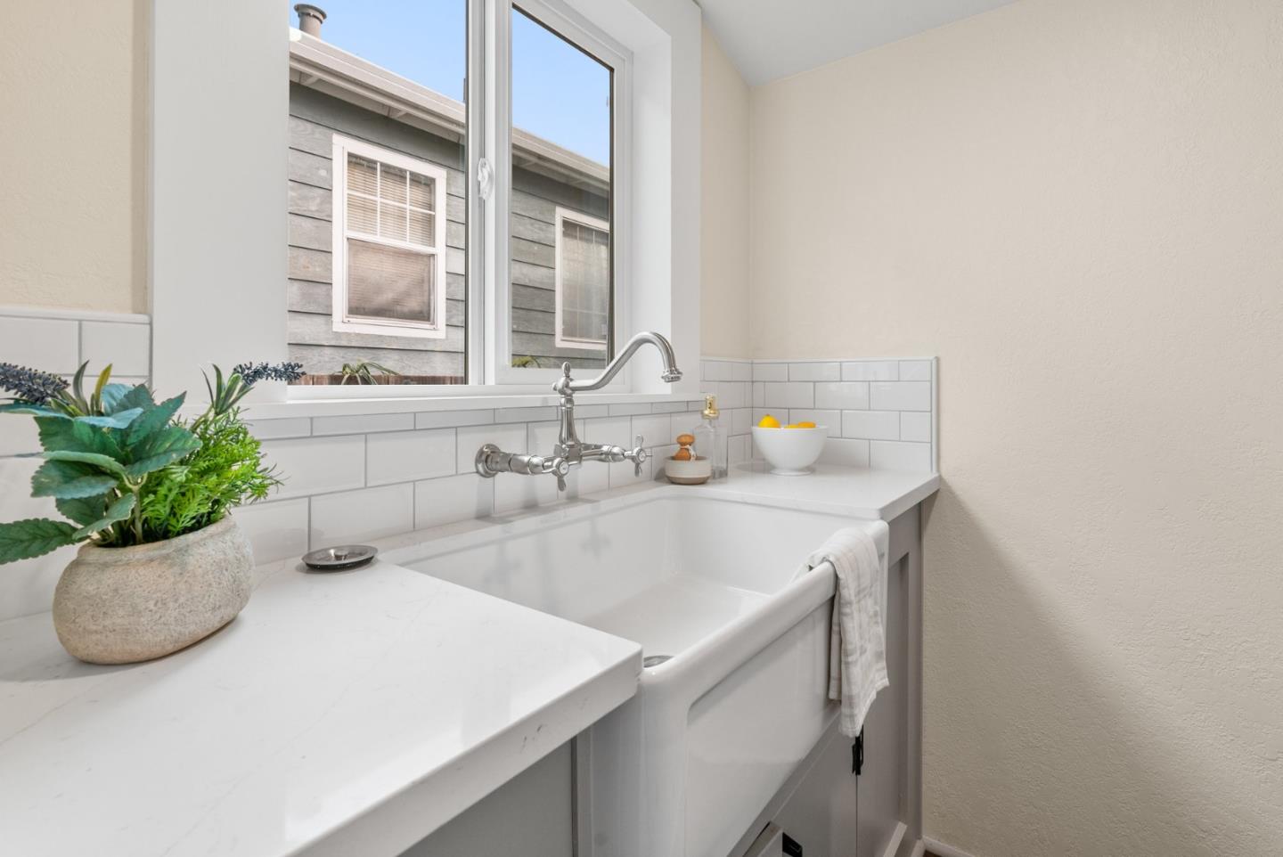 Detail Gallery Image 19 of 51 For 126 Cedar St, Santa Cruz,  CA 95060 - 3 Beds | 2 Baths