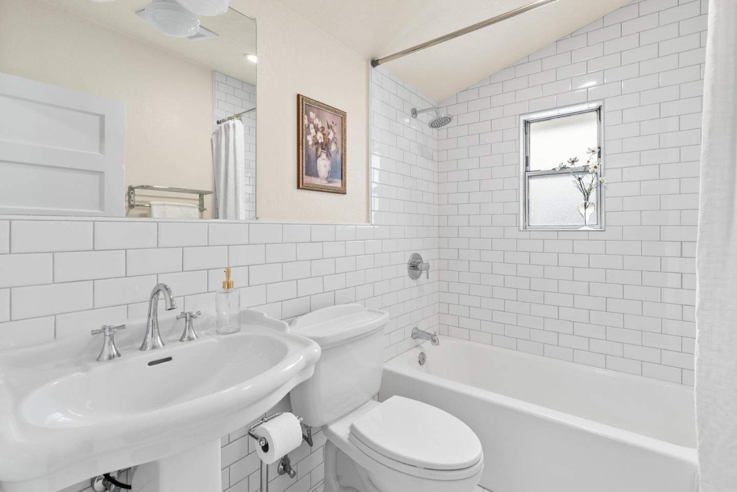 Detail Gallery Image 22 of 51 For 126 Cedar St, Santa Cruz,  CA 95060 - 3 Beds | 2 Baths