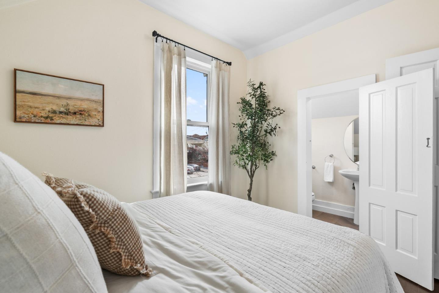 Detail Gallery Image 36 of 51 For 126 Cedar St, Santa Cruz,  CA 95060 - 3 Beds | 2 Baths