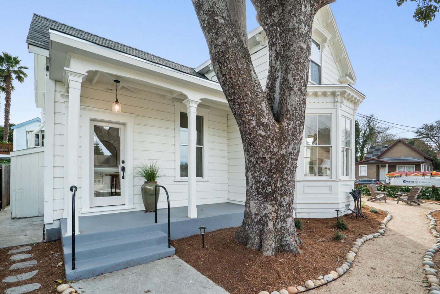 Detail Gallery Image 40 of 51 For 126 Cedar St, Santa Cruz,  CA 95060 - 3 Beds | 2 Baths