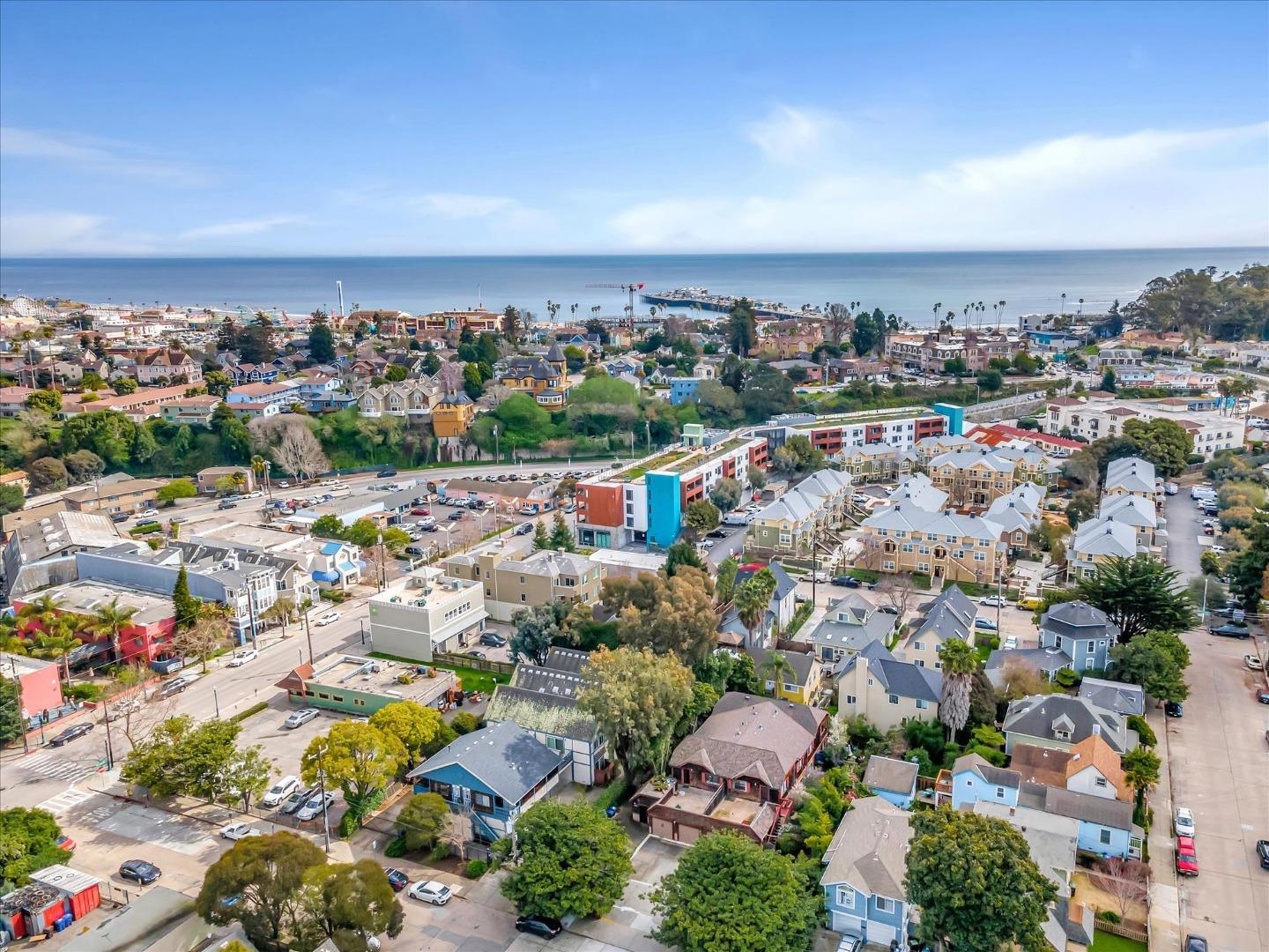 Detail Gallery Image 49 of 51 For 126 Cedar St, Santa Cruz,  CA 95060 - 3 Beds | 2 Baths