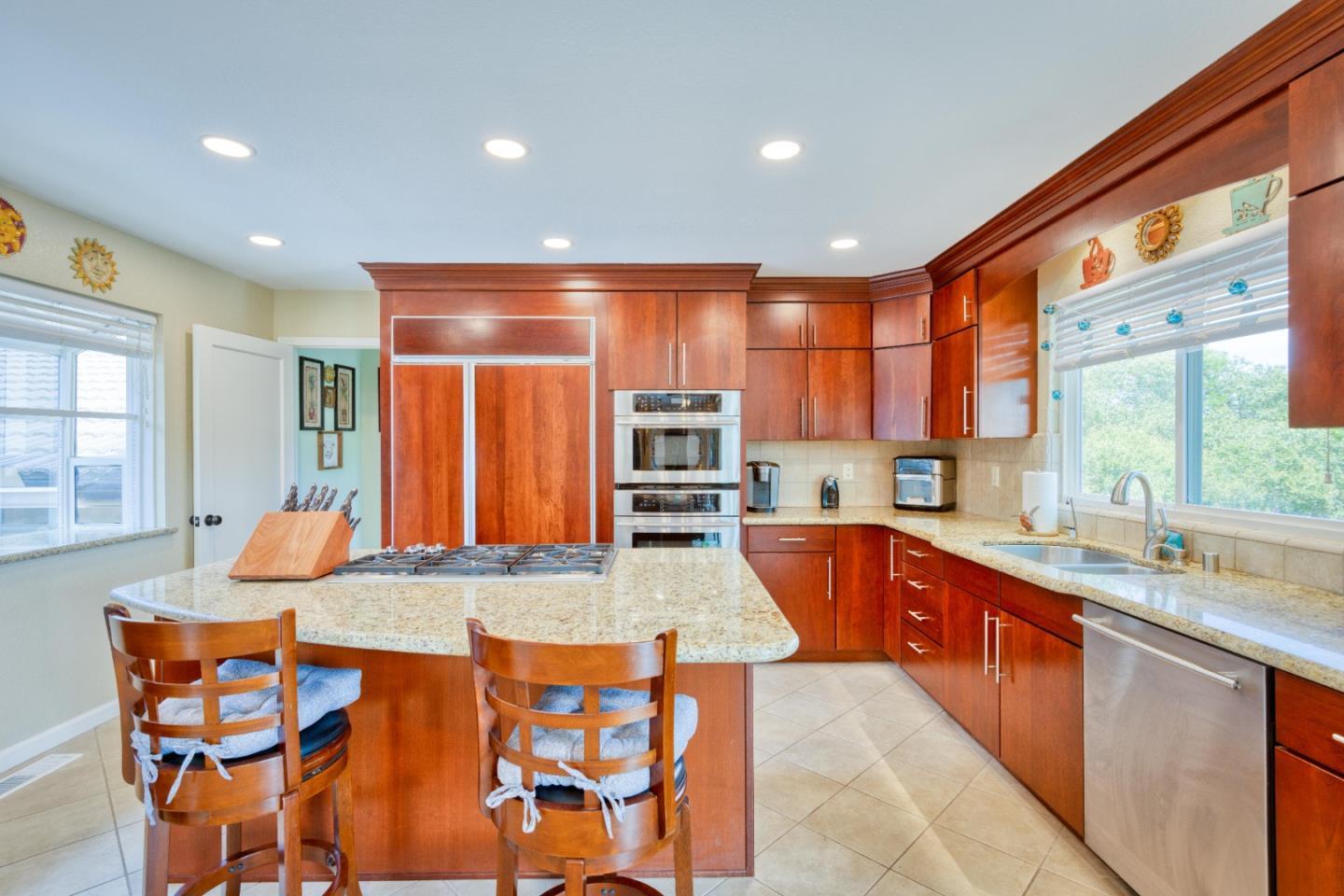 Detail Gallery Image 12 of 40 For 19608 Brentwood Ct, Prunedale,  CA 93907 - 3 Beds | 2/1 Baths