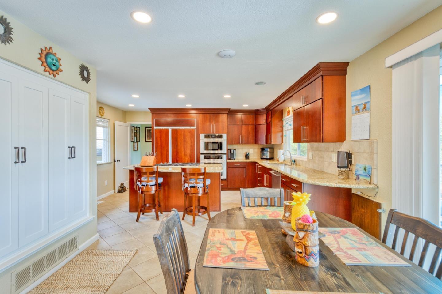 Detail Gallery Image 14 of 40 For 19608 Brentwood Ct, Prunedale,  CA 93907 - 3 Beds | 2/1 Baths