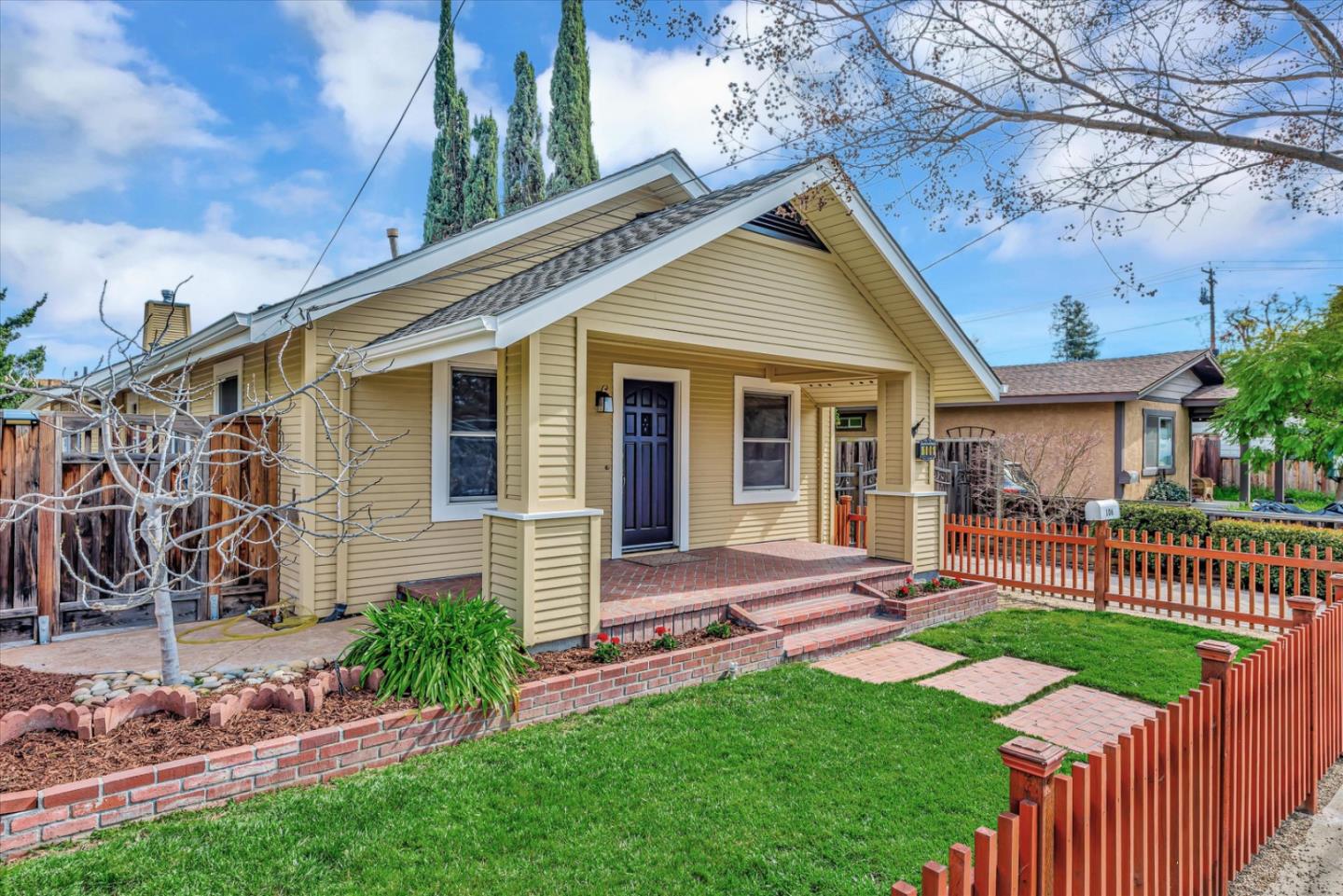 Detail Gallery Image 2 of 53 For 106 S 4th St, Campbell,  CA 95008 - 3 Beds | 2 Baths