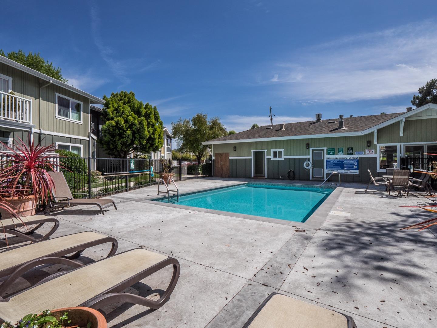 Detail Gallery Image 21 of 25 For 755 14th Ave #515,  Santa Cruz,  CA 95062 - 2 Beds | 1 Baths