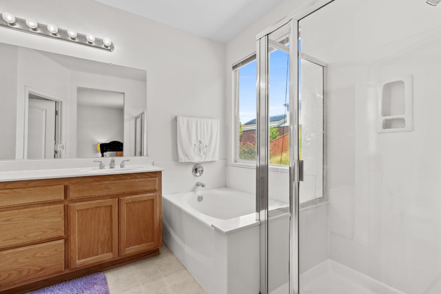 Detail Gallery Image 33 of 46 For 1085 Oakpoint Dr, Bay Point,  CA 94565 - 4 Beds | 2 Baths