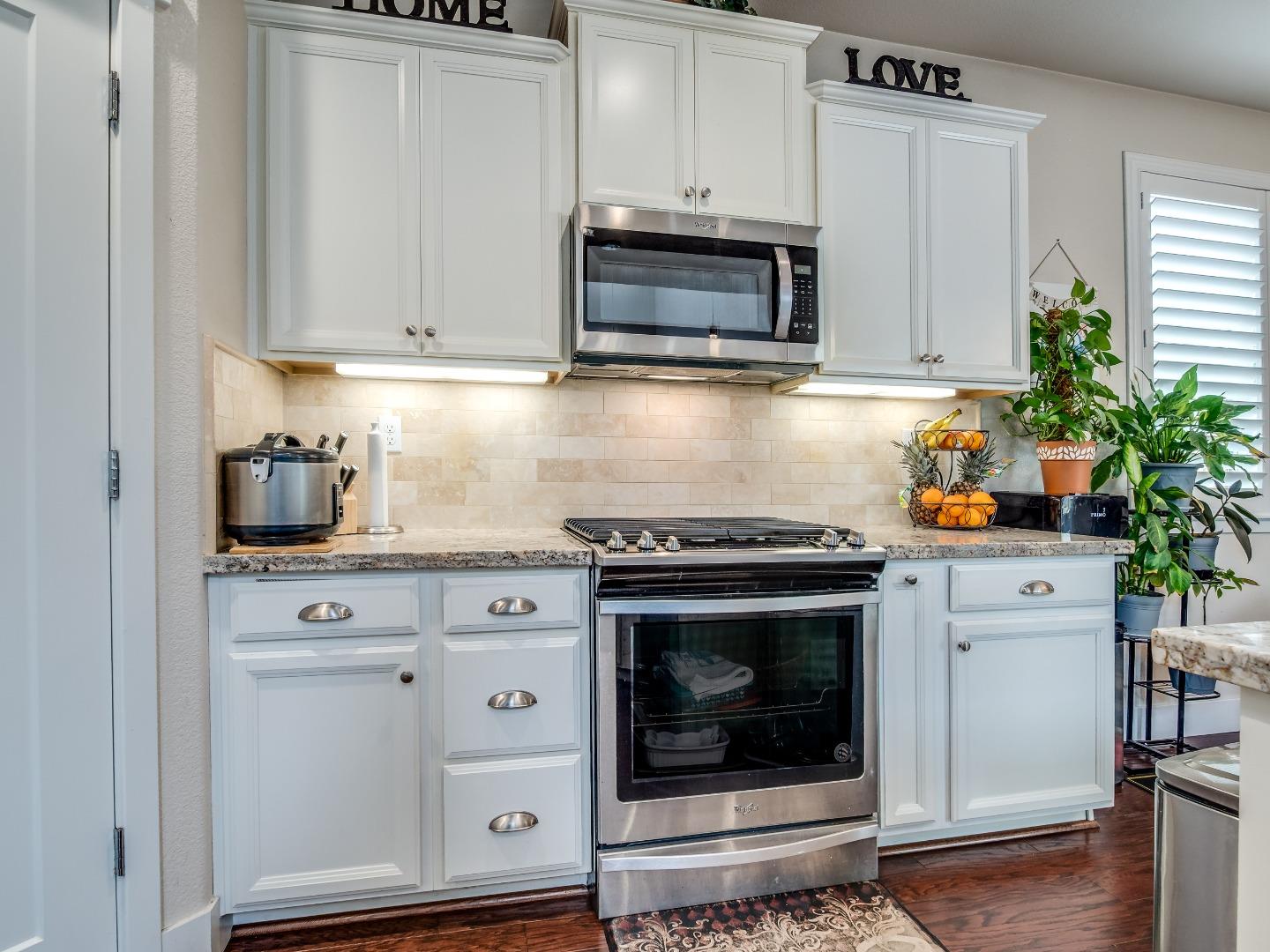 Detail Gallery Image 10 of 40 For 17018 Morgan St, East Garrison,  CA 93933 - 4 Beds | 2/1 Baths