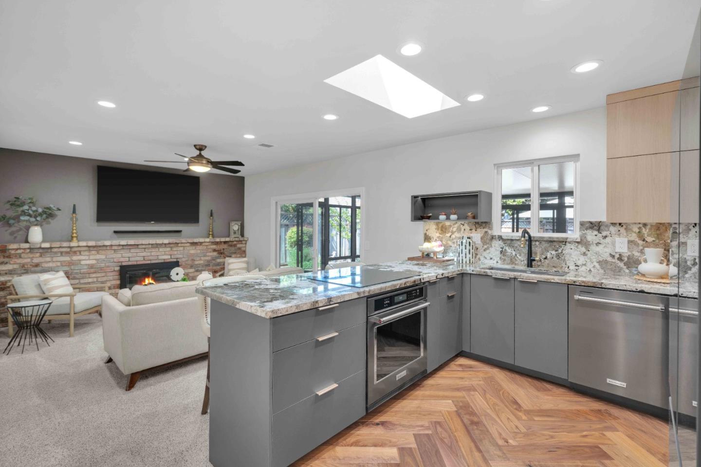 Detail Gallery Image 11 of 65 For 959 Normington Way, San Jose,  CA 95136 - 3 Beds | 2 Baths