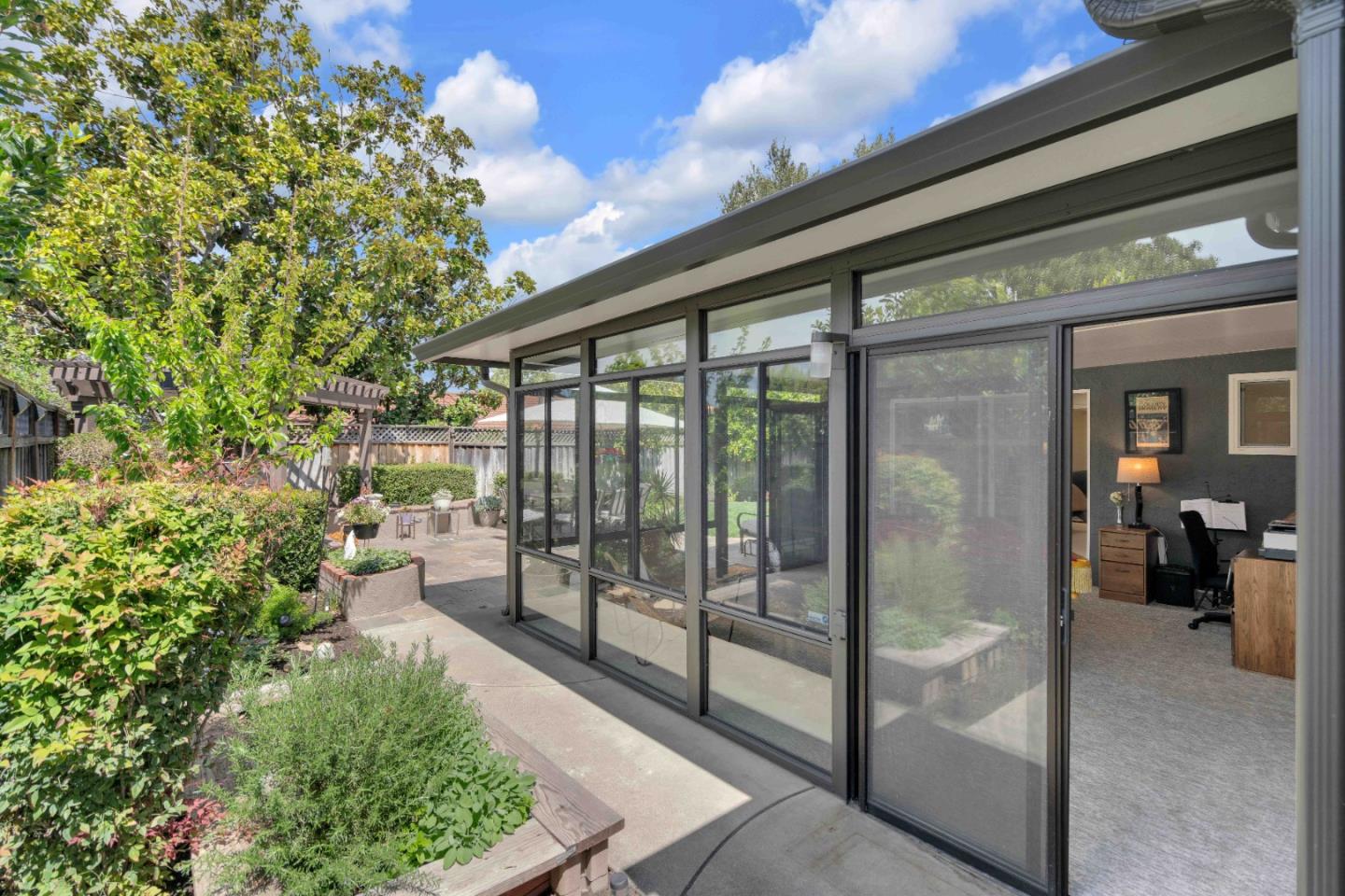 Detail Gallery Image 45 of 65 For 959 Normington Way, San Jose,  CA 95136 - 3 Beds | 2 Baths