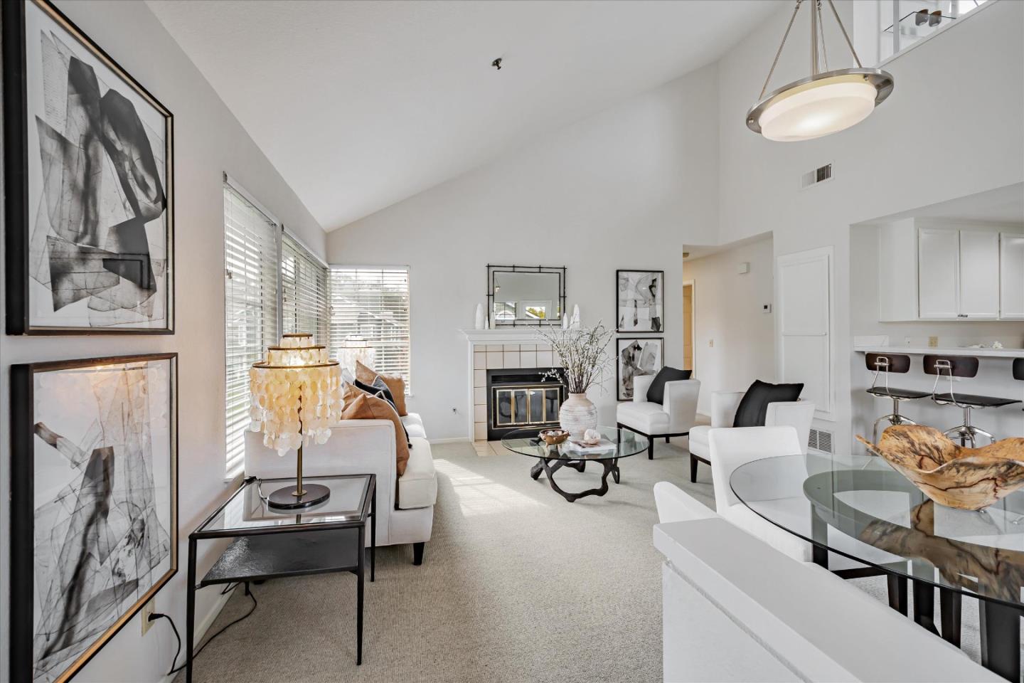 Detail Gallery Image 2 of 36 For 1308 Danberry Ln, Daly City,  CA 94014 - 2 Beds | 2 Baths